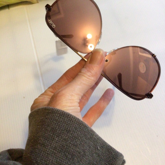 NEW! Rare Quay High Key MINI rimless!m main image 5